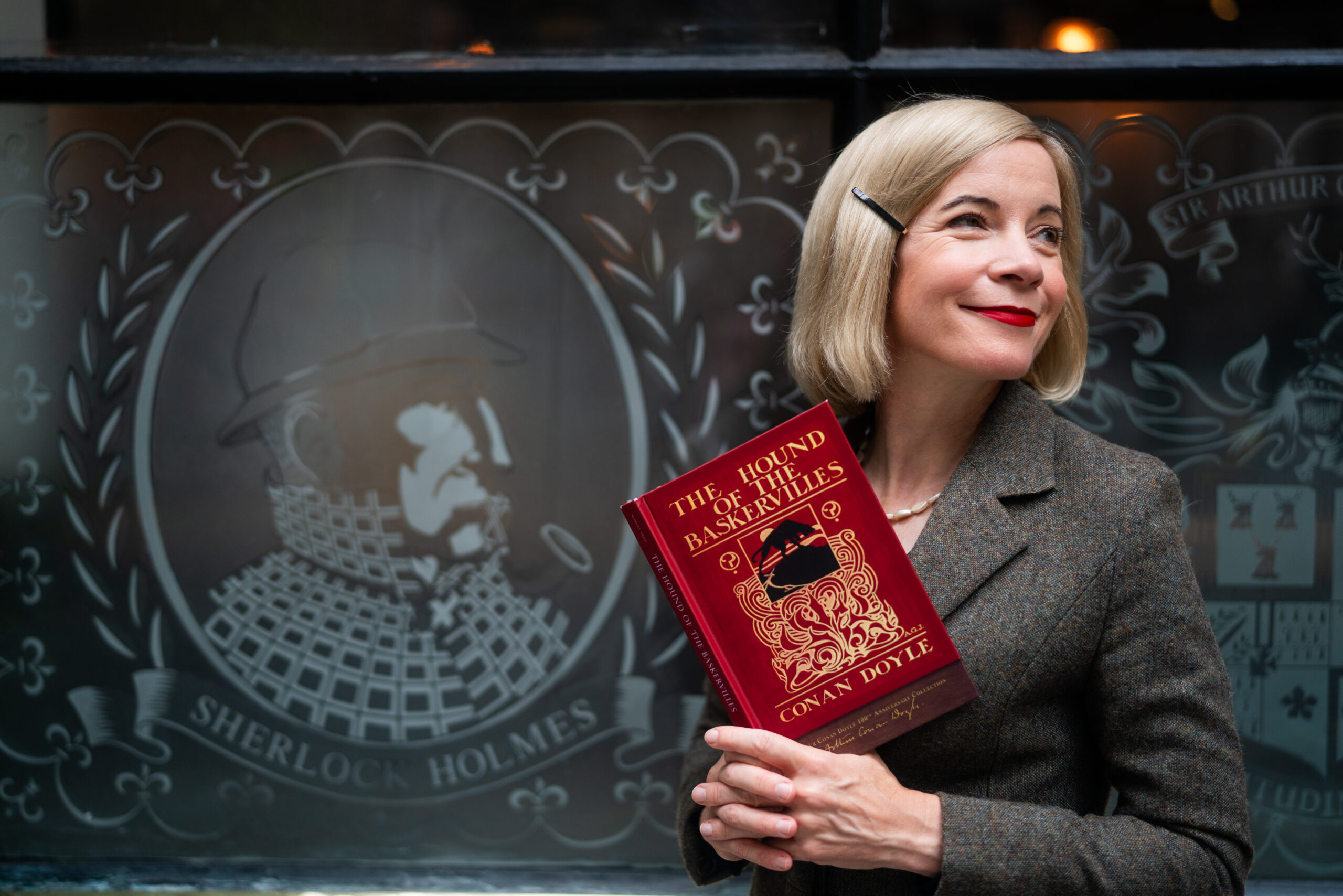 LUCY WORSLEY’S HOLMES VS. DOYLE